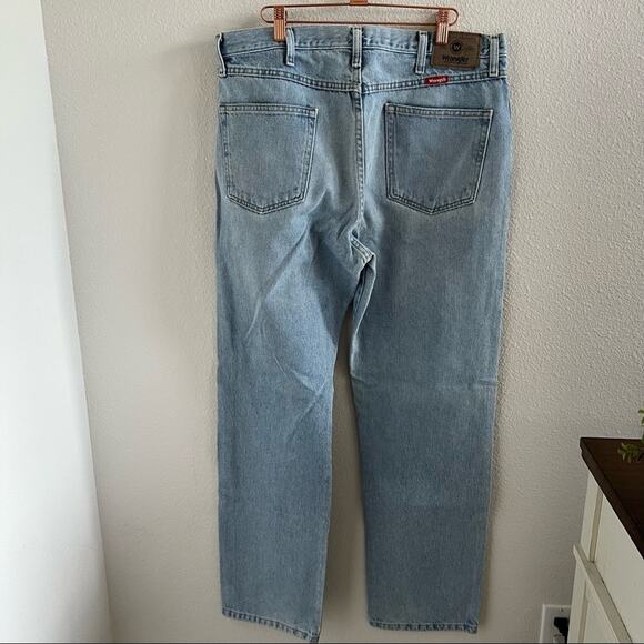 Wrangler Men’s Jeans Regular Fit 36X32 Work Denim Man Jeans - Picture 6 of 9